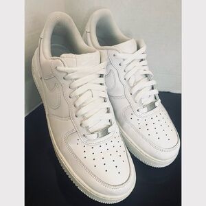 Nike Air Force One Triple Men’s White Sneakers Size 10